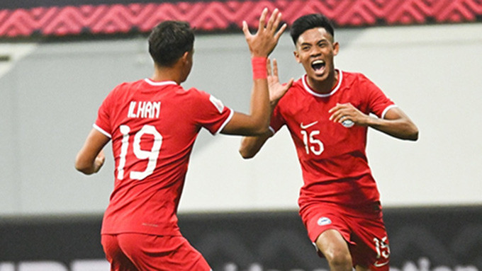 Người Mã thắng “5 sao”, Singapore tự tin đấu Việt Nam