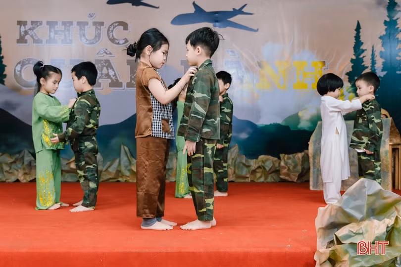 Đặc sắc “Khúc quân hành” của các bé Trường Mầm non Trung Kiên