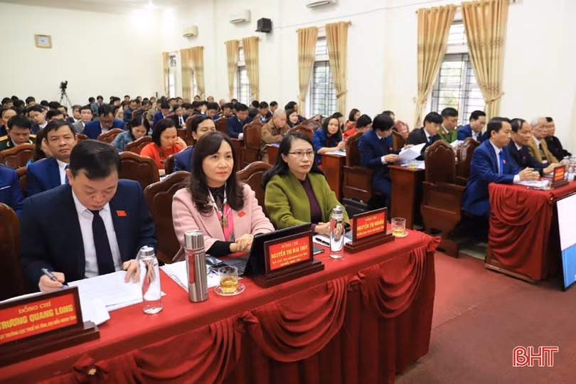 Các địa phương Hà Tĩnh tổ chức kỳ họp HĐND cuối năm ảnh 6 Các địa phương Hà Tĩnh tổ chức kỳ họp HĐND cuối năm