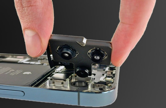 Module camera, một bộ phận quan trọng của iPhone được sản xuất ở Việt Nam. Ảnh: Xuân Sang. Apple sản xuất gì ở Việt Nam