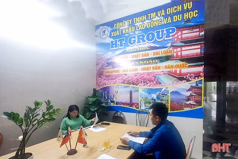 Tiền mất, nợ mang vì công ty môi giới lao động không phép ở Hà Tĩnh