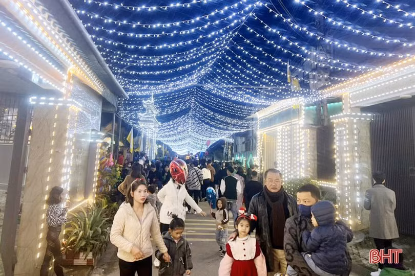 Người dân Hà Tĩnh vui đón Giáng sinh an lành, ấm áp