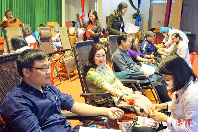 Hương Khê thu về 267 đơn vị máu từ ngày hội hiến máu tình nguyện