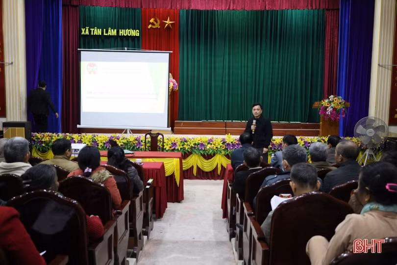 Giúp nông dân tiếp cận kiến thức canh tác lúa thân thiện với môi trường