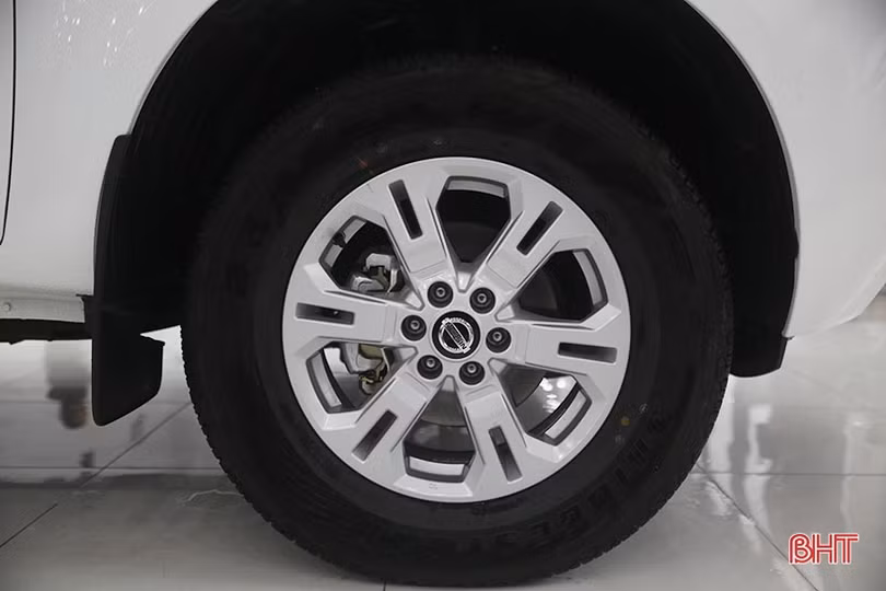 Phiên bản Nissan Navara EL 2WD đã có mặt tại Nissan Hà Tĩnh