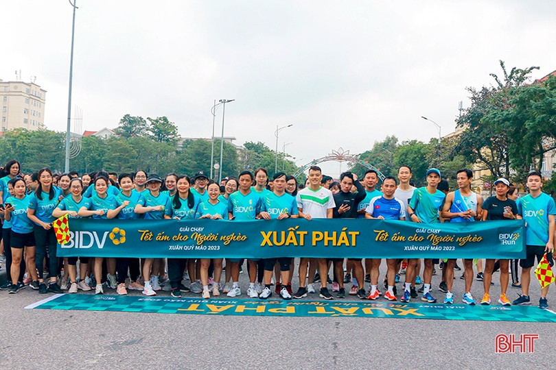 BIDV Hà Tĩnh trao quà tết cho trẻ mồ côi do Báo Hà Tĩnh đỡ đầu