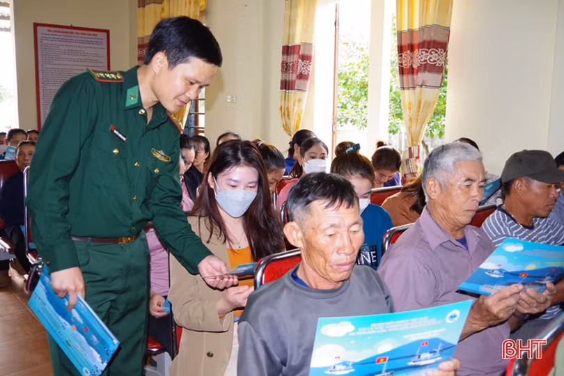 BĐPB Hà Tĩnh nâng cao nhận thức pháp luật cho ngư dân khi khai thác trên biển