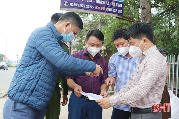 Tập trung phòng chống, ngăn dịch COVID-19 lây lan rộng tại xã Thạch Long