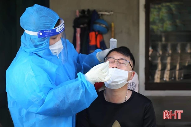 Ngày 3/12, Hà Tĩnh thêm 21 ca mắc COVID-19