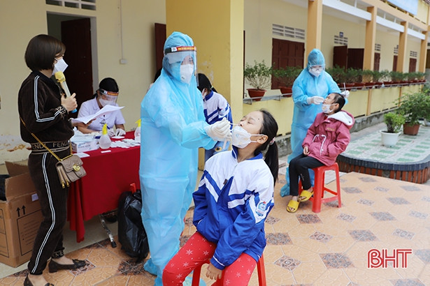 Xuất hiện ca mắc mới, TP Hà Tĩnh lấy mẫu xét nghiệm 661 trường hợp