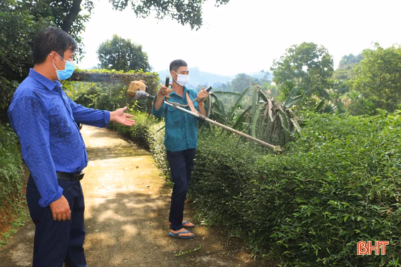 Cán bộ thôn góp phần đưa xóm núi ở Vũ Quang trở thành khu dân cư kiểu mẫu