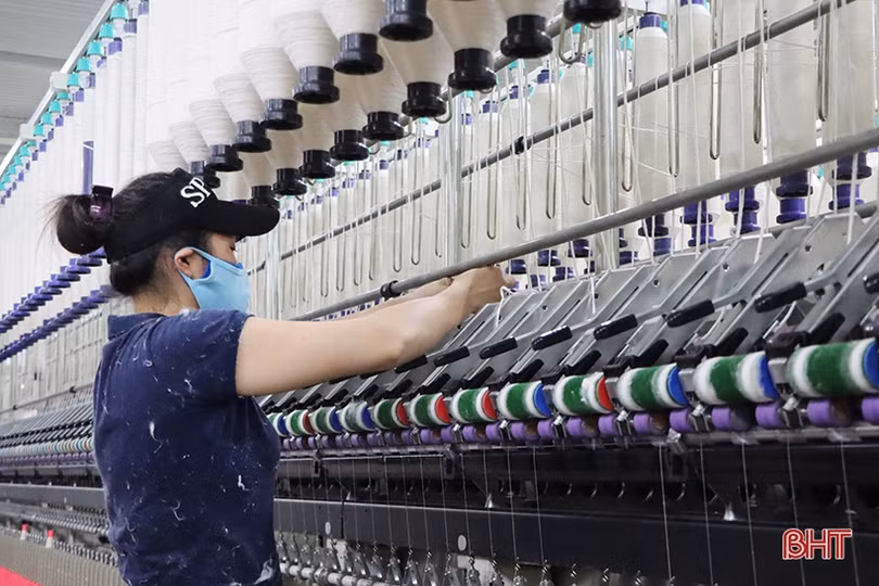 Vinatex Hồng Lĩnh doanh thu hơn 400 tỷ đồng, thu nhập 8 triệu đồng/lao động