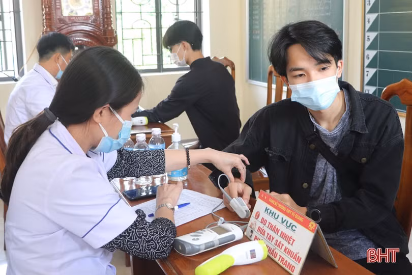 Vũ Quang triển khai tiêm vắc-xin phòng COVID-19 cho người từ 16 - 18 tuổi