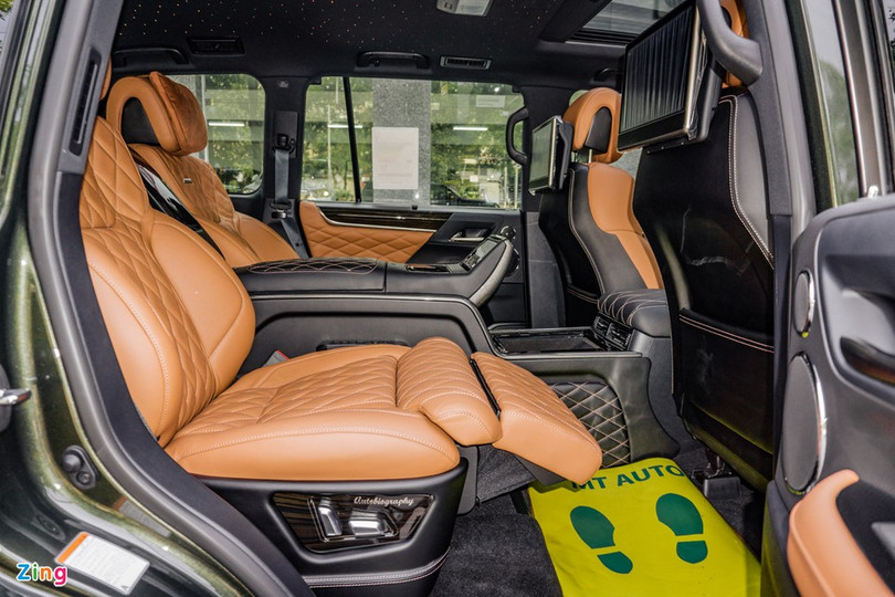 Cận cảnh Lexus LX 570 với màu sơn đặc biệt tại Việt Nam