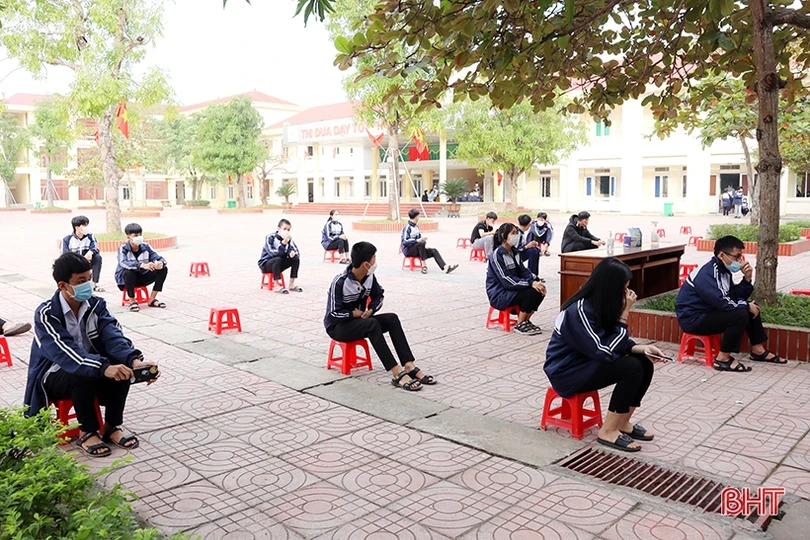 Các địa phương Hà Tĩnh tiếp tục tiêm vắc-xin phòng COVID-19 cho người từ 16 - 18 tuổi