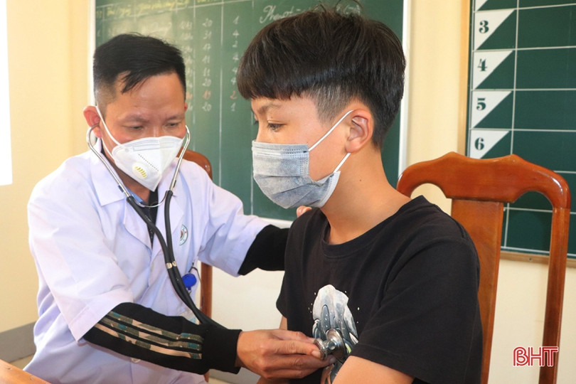 Vũ Quang triển khai tiêm vắc-xin phòng COVID-19 cho người từ 16 - 18 tuổi