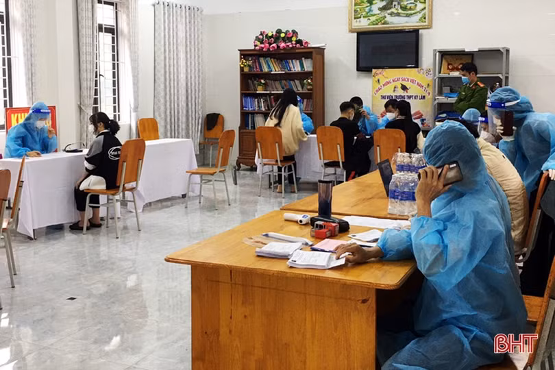 Các địa phương ở Hà Tĩnh tiêm vắc-xin phòng COVID-19 cho người từ 16 - 18 tuổi
