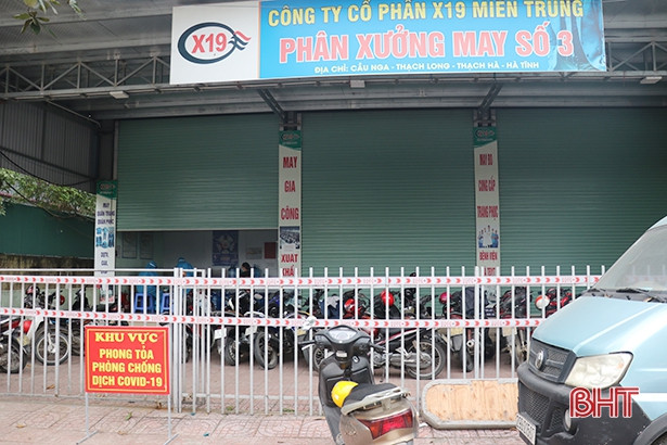 Hà Tĩnh test nhanh, sàng lọc nguy cơ dịch COVID-19 trong cộng đồng cho 3.755 người