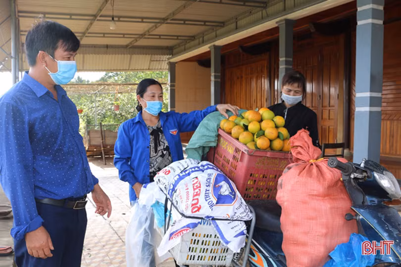 Cán bộ thôn góp phần đưa xóm núi ở Vũ Quang trở thành khu dân cư kiểu mẫu