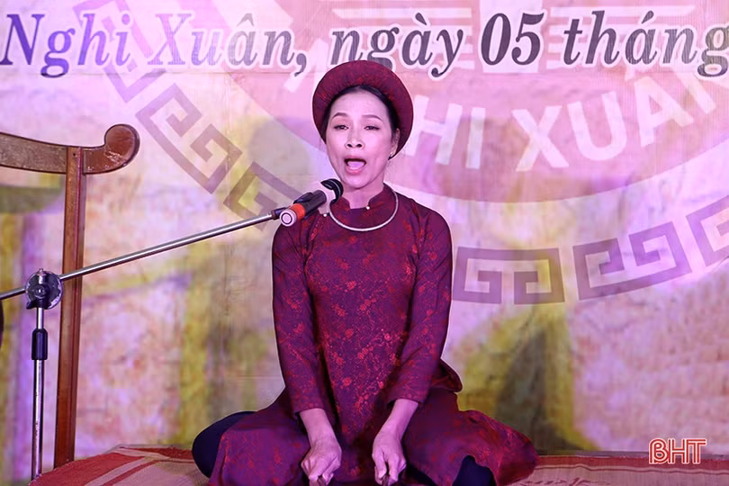 Những thí sinh ấn tượng tại Liên hoan ca trù huyện Nghi Xuân