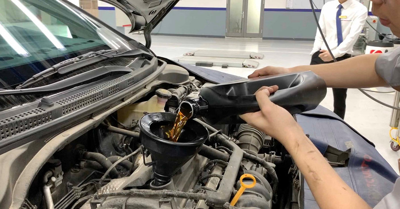 dầu nhớt Xe ô tô chạy bao nhiêu km thì thay nhớt để đảm bảo chất lượng?