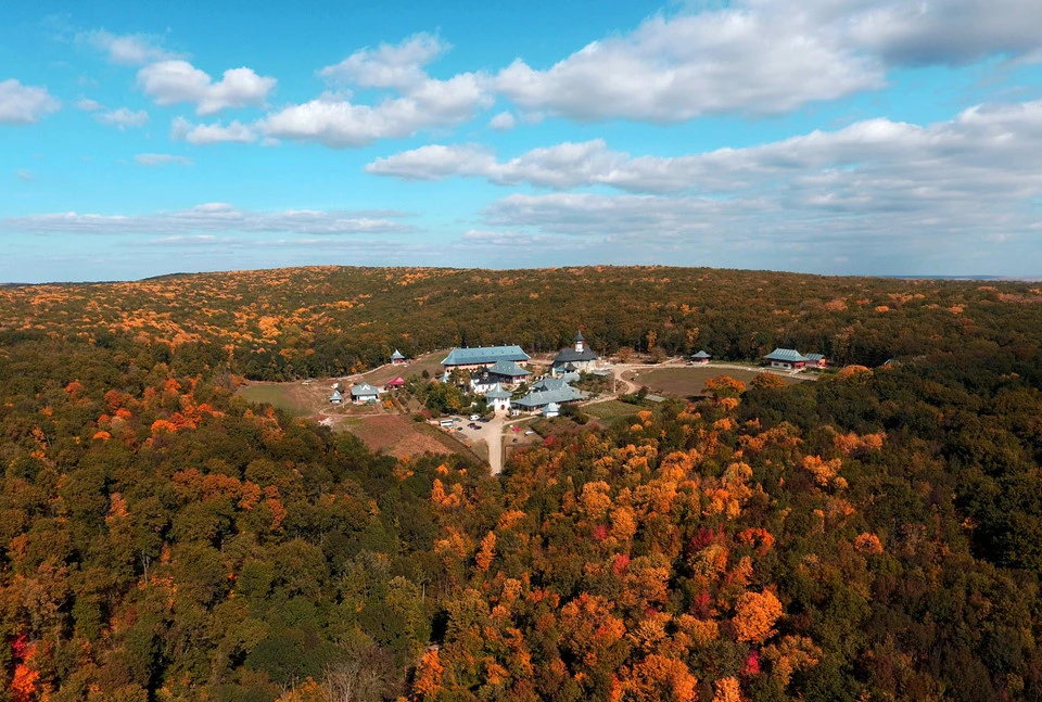 Mãn nhãn với quang cảnh mùa thu thế giới nhìn từ trên cao