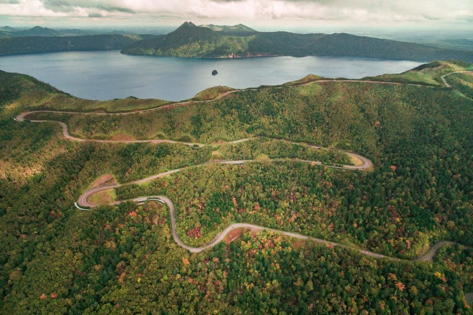 Mãn nhãn với quang cảnh mùa thu thế giới nhìn từ trên cao