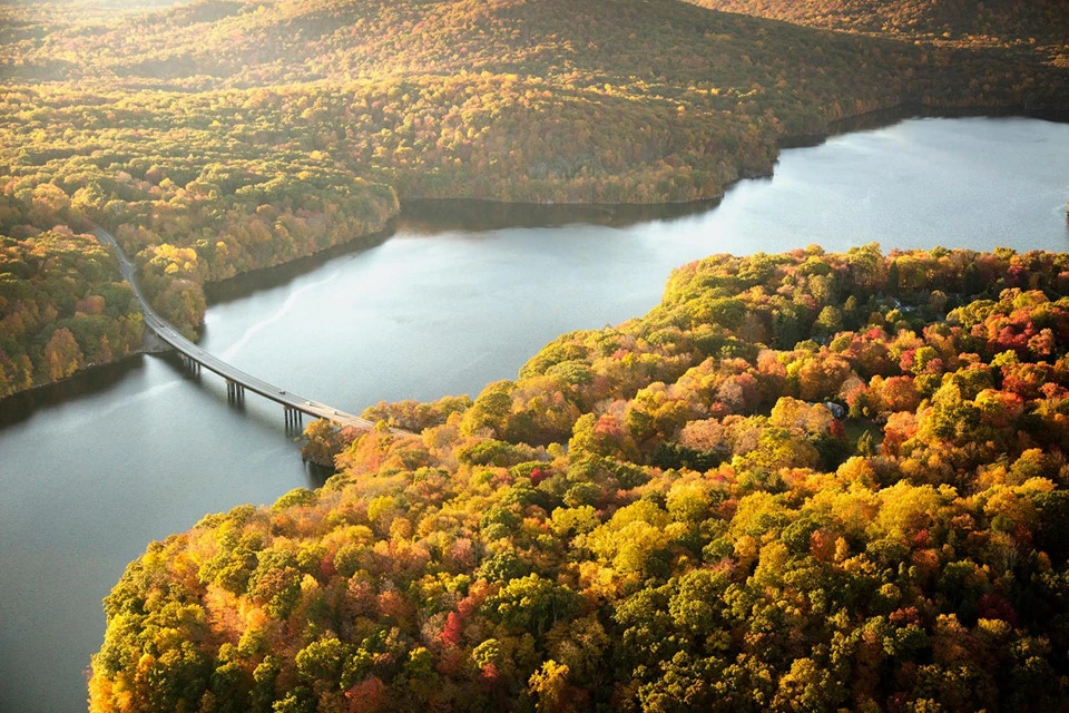 Mãn nhãn với quang cảnh mùa thu thế giới nhìn từ trên cao
