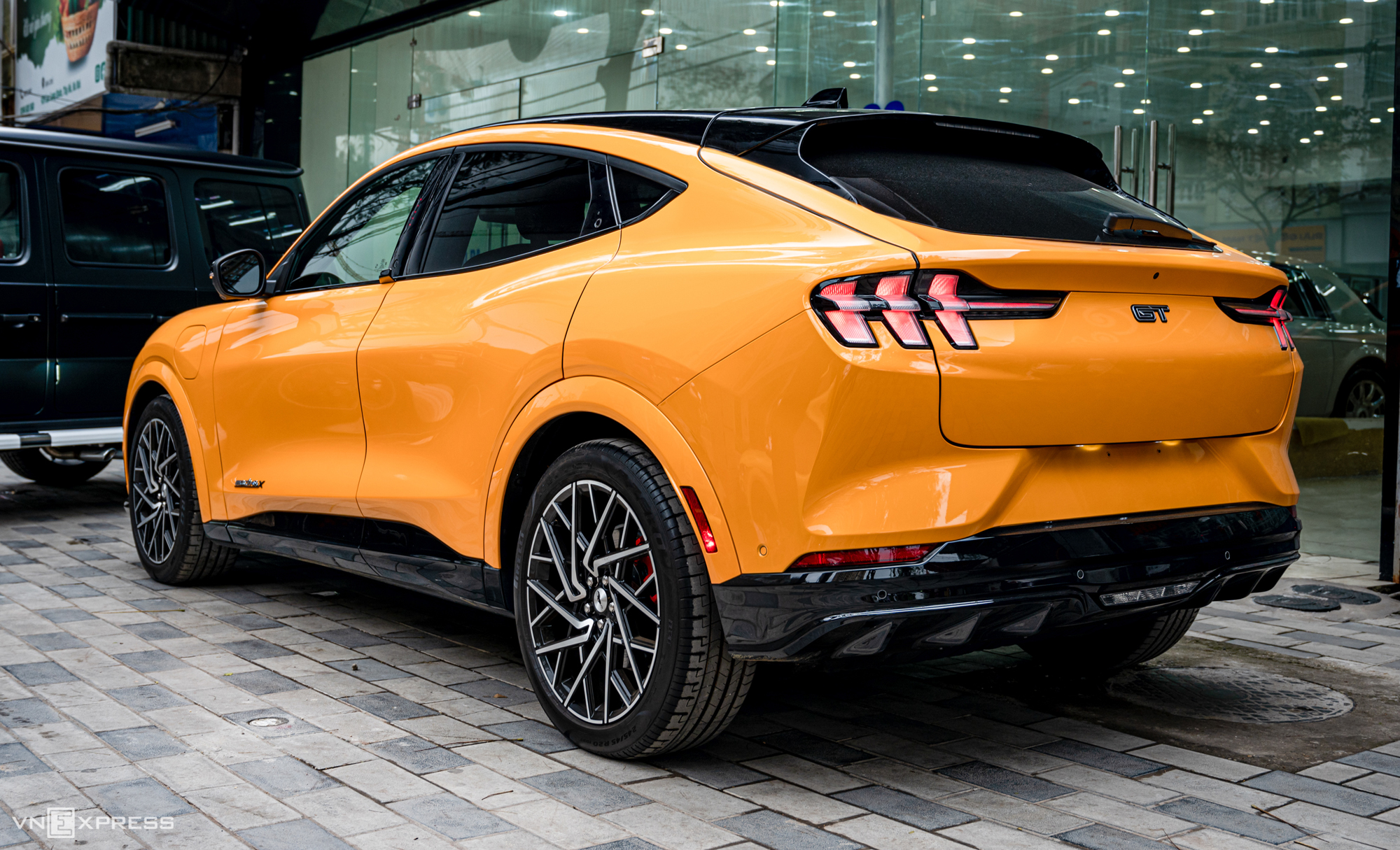 Mustang Mach-E GT - ôtô điện đầu tiên của Ford về Việt Nam