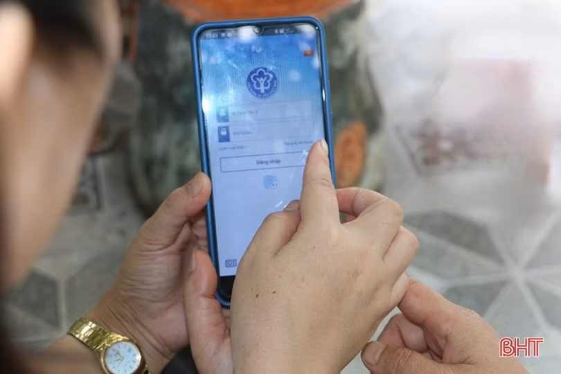 Bảo hiểm xã hội Vũ Quang dẫn đầu Hà Tĩnh về cài đặt VssID