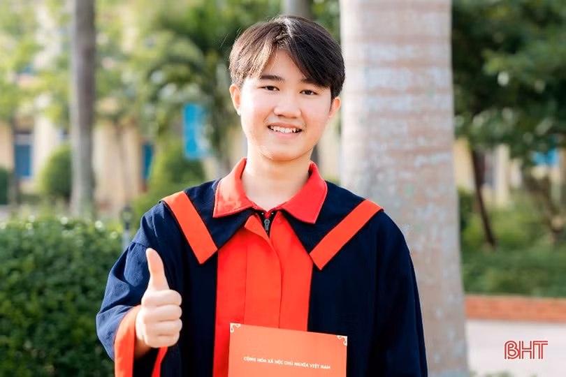 Thủ khoa đầu vào trường chuyên Hà Tĩnh đến từ trường làng