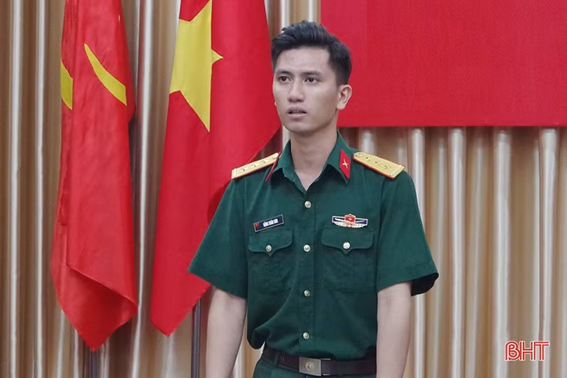 Cán bộ, sĩ quan trẻ nêu cao tinh thần tự học, tự rèn, khẳng định bản lĩnh Bộ đội Cụ Hồ