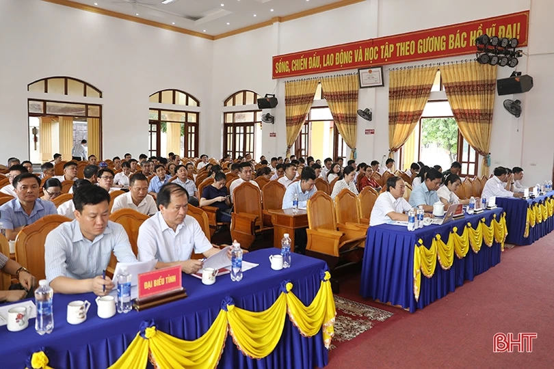 Cử tri Hương Sơn, TX Kỳ Anh kiến nghị giải quyết các vấn đề tồn đọng tại địa phương