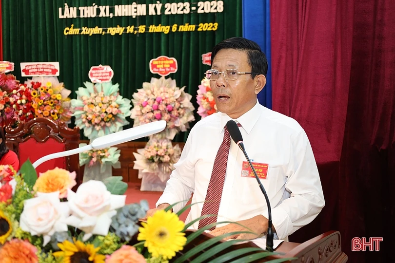 Ông Nguyễn Sỹ Huyền tái cử Chủ tịch Hội Nông dân huyện Cẩm Xuyên