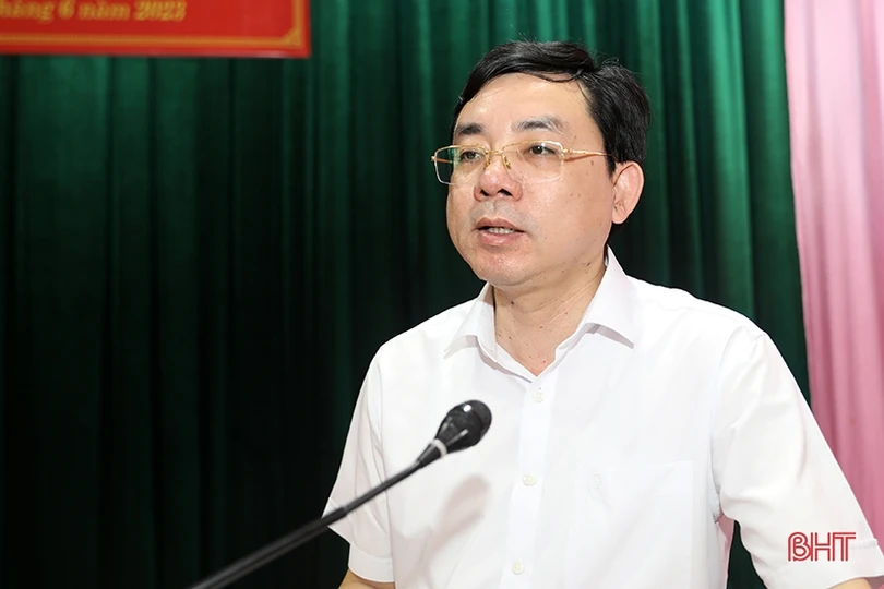 Cử tri Hương Sơn, TX Kỳ Anh kiến nghị giải quyết các vấn đề tồn đọng tại địa phương