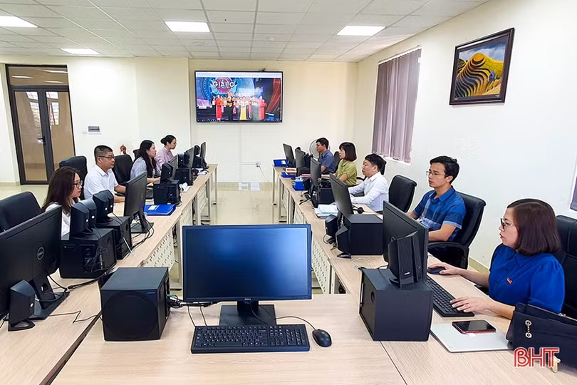 Những “cây lau bằng thép” trong làng báo Hà Tĩnh