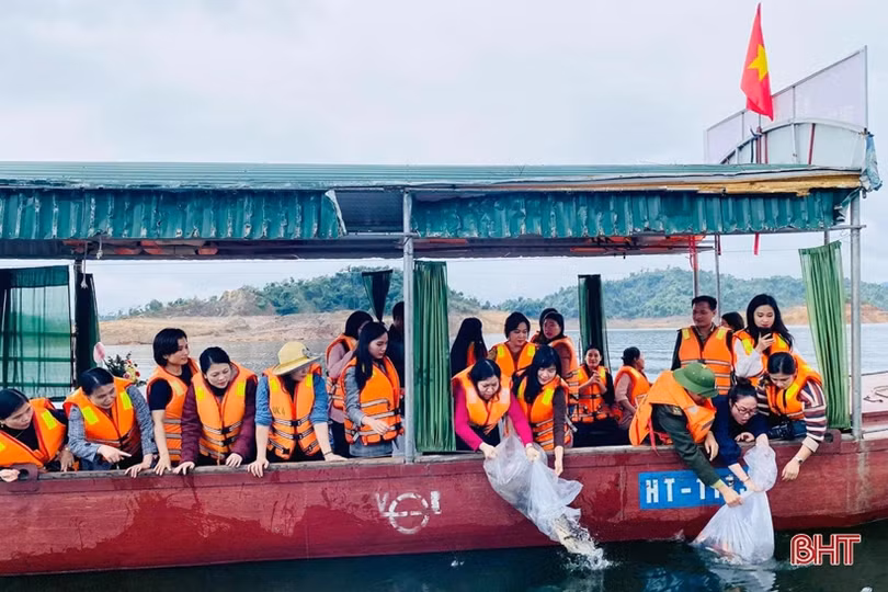 Những “cây lau bằng thép” trong làng báo Hà Tĩnh