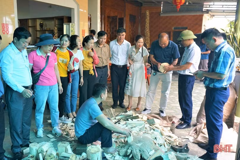 Những “cây lau bằng thép” trong làng báo Hà Tĩnh
