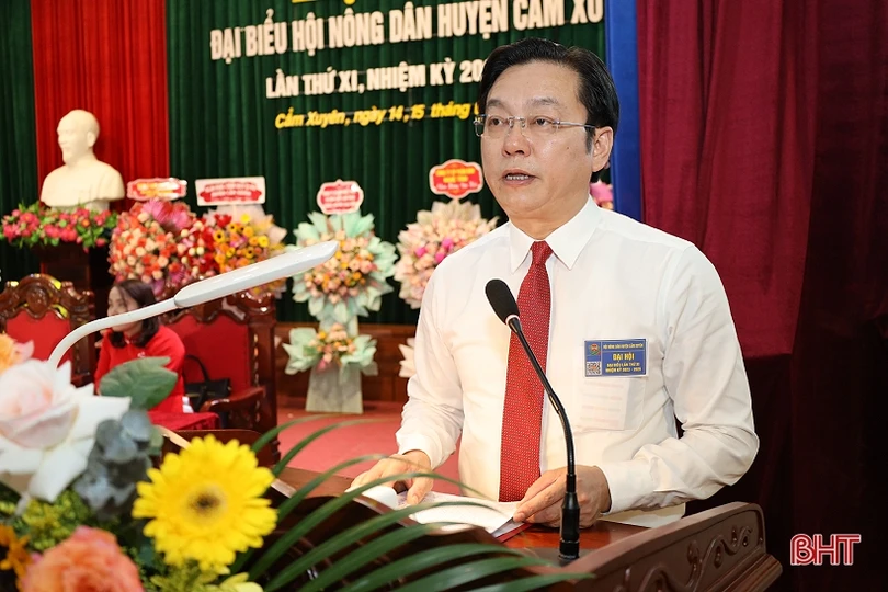 Ông Nguyễn Sỹ Huyền tái cử Chủ tịch Hội Nông dân huyện Cẩm Xuyên