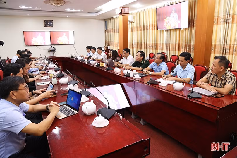 Tăng cường đấu tranh phản bác các quan điểm, luận điệu sai trái, thù địch chống phá đất nước