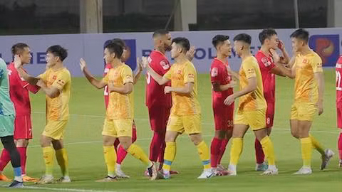U23 Việt Nam thúc thủ 0-2 trong trận đấu tập với CA Hà Nội