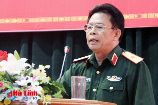tiep tuc xay dung luc luong vu trang ha tinh manh ve moi mat