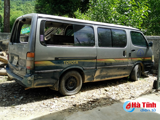 truy duoi nhu phim hanh dong bat xe o to cho go lau