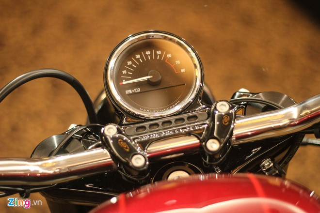 harley davidson roadster 1 200 phan khoi ra mat tai viet nam