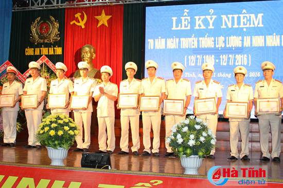 ky niem 70 nam ngay truyen thong luc luong an ninh nhan dan