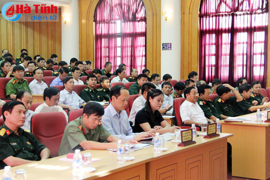 tiep tuc xay dung luc luong vu trang ha tinh manh ve moi mat