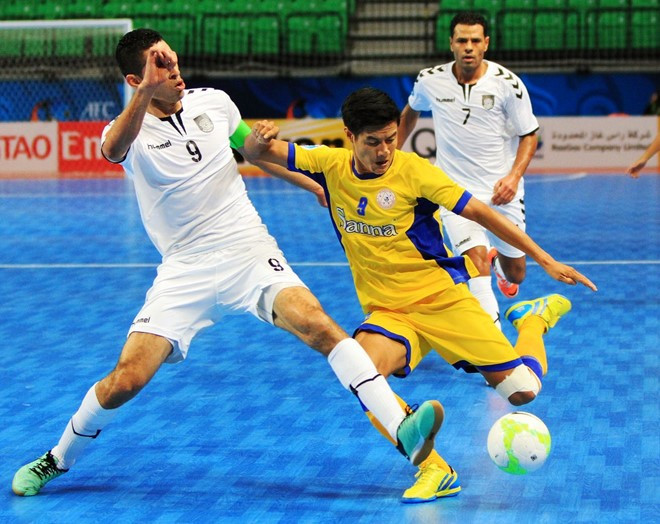 sanna khanh hoa danh bai doi vo dich futsal qatar