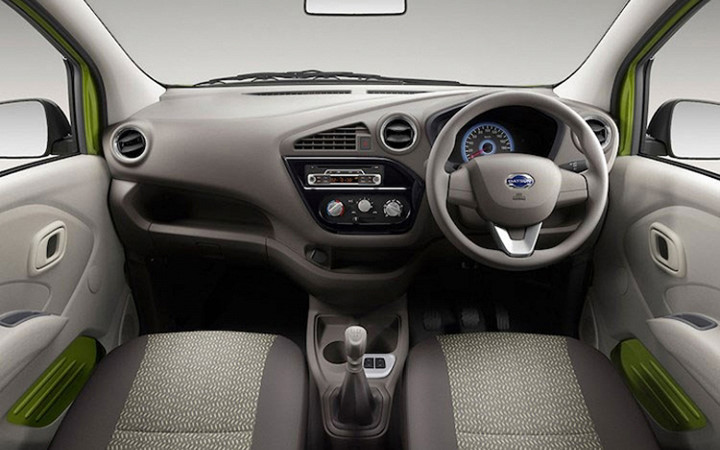 mau xe datsun redi go sieu re gay tai an do