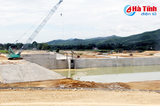 kenh ngan truoi cam trang quyet ve dich truoc ke hoach