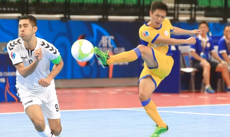 sanna khanh hoa danh bai doi vo dich futsal qatar
